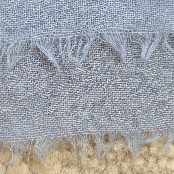 Large Lightweight Cashmere Scarf/Shawl/Wrap Blue - Picture 7 of 13